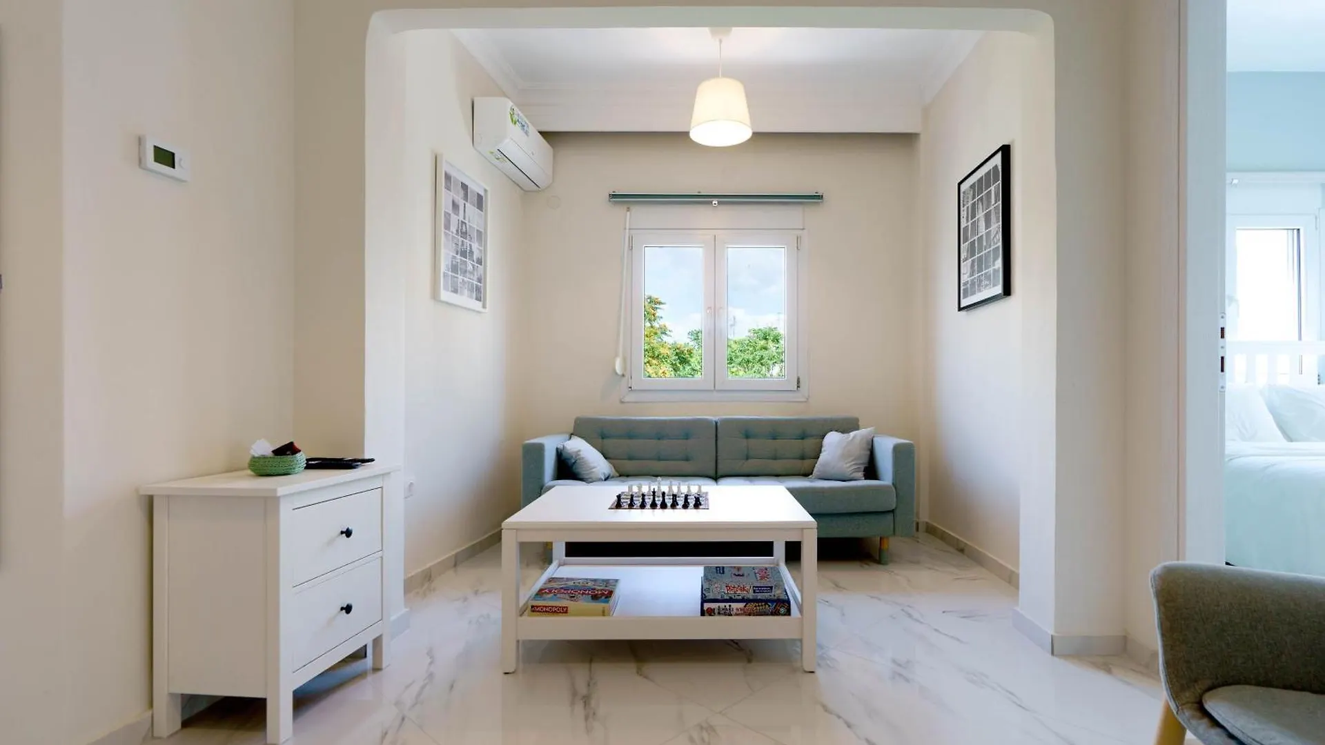 White Luxury Apartment 塞萨洛尼基