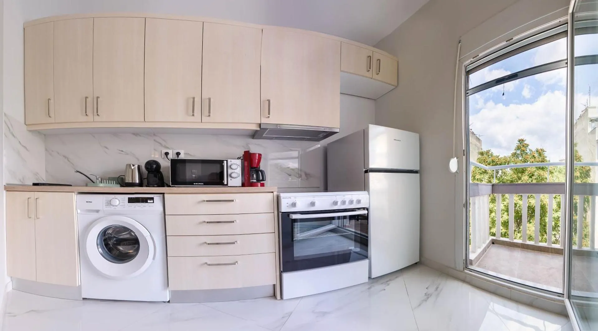 White Luxury Apartment 塞萨洛尼基