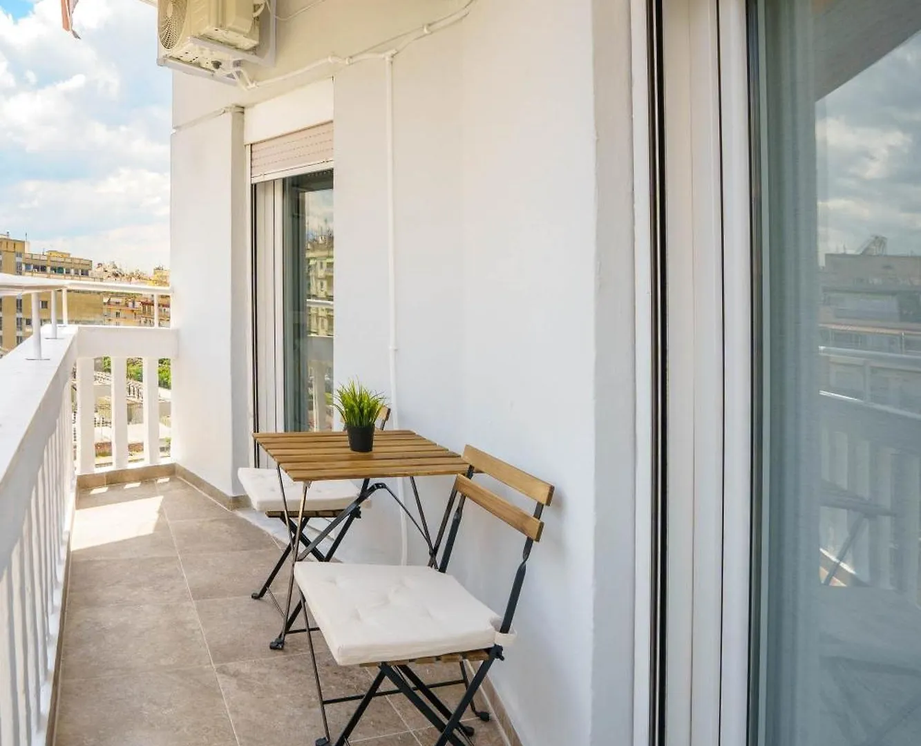 White Luxury Apartment 塞萨洛尼基 0*,